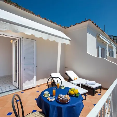 Open Gate Hotel