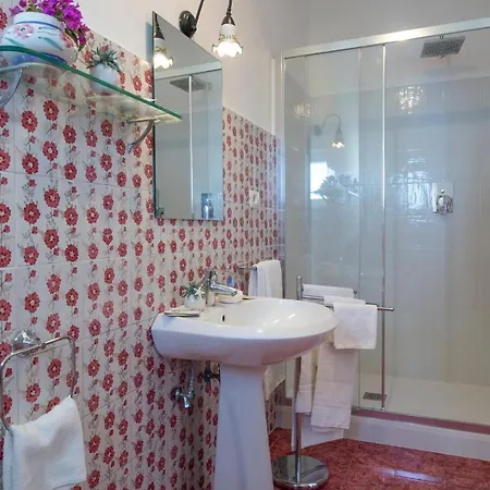 ホテル オープン ゲート 3*