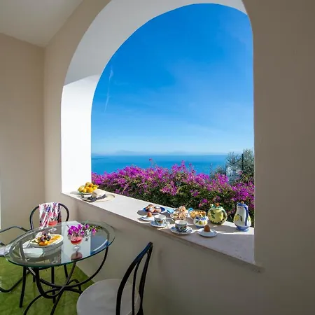 Open Gate Hotel 3*