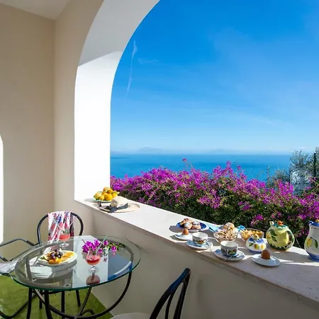 オープン ゲート ホテル 3*