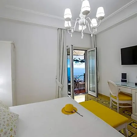 Open Gate Hotel